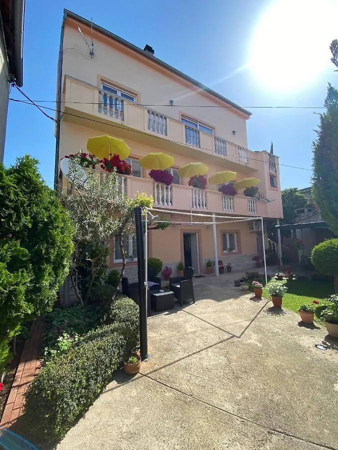Apartment Dora Zadar