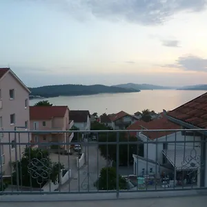 Jana , Trogir Chorwacja